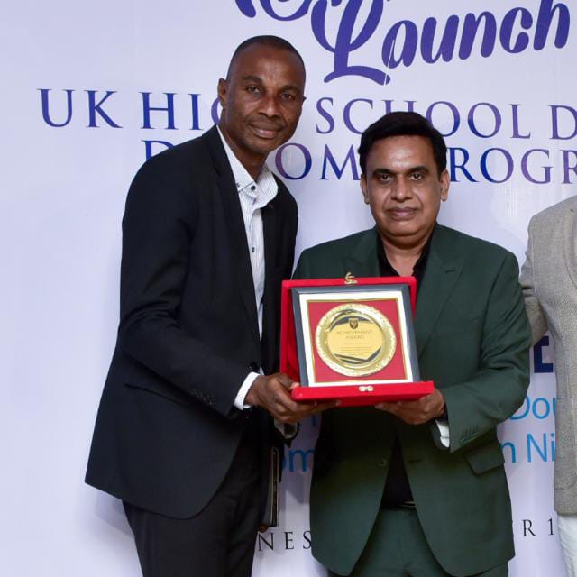 Award Presentation at Smart Kids Africa Financial Literacy Event